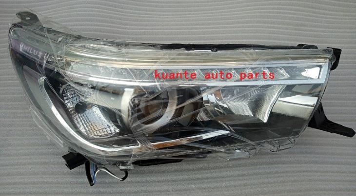 Toyota Hilux 2016 Revo Pickup Headlight 81140-0k720 81070-0k720
